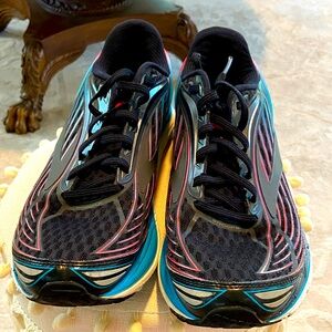 BROOKS Transcend 4 Running
Shoes Women's Size 10.5 Black Blue
Athletic Sneakers